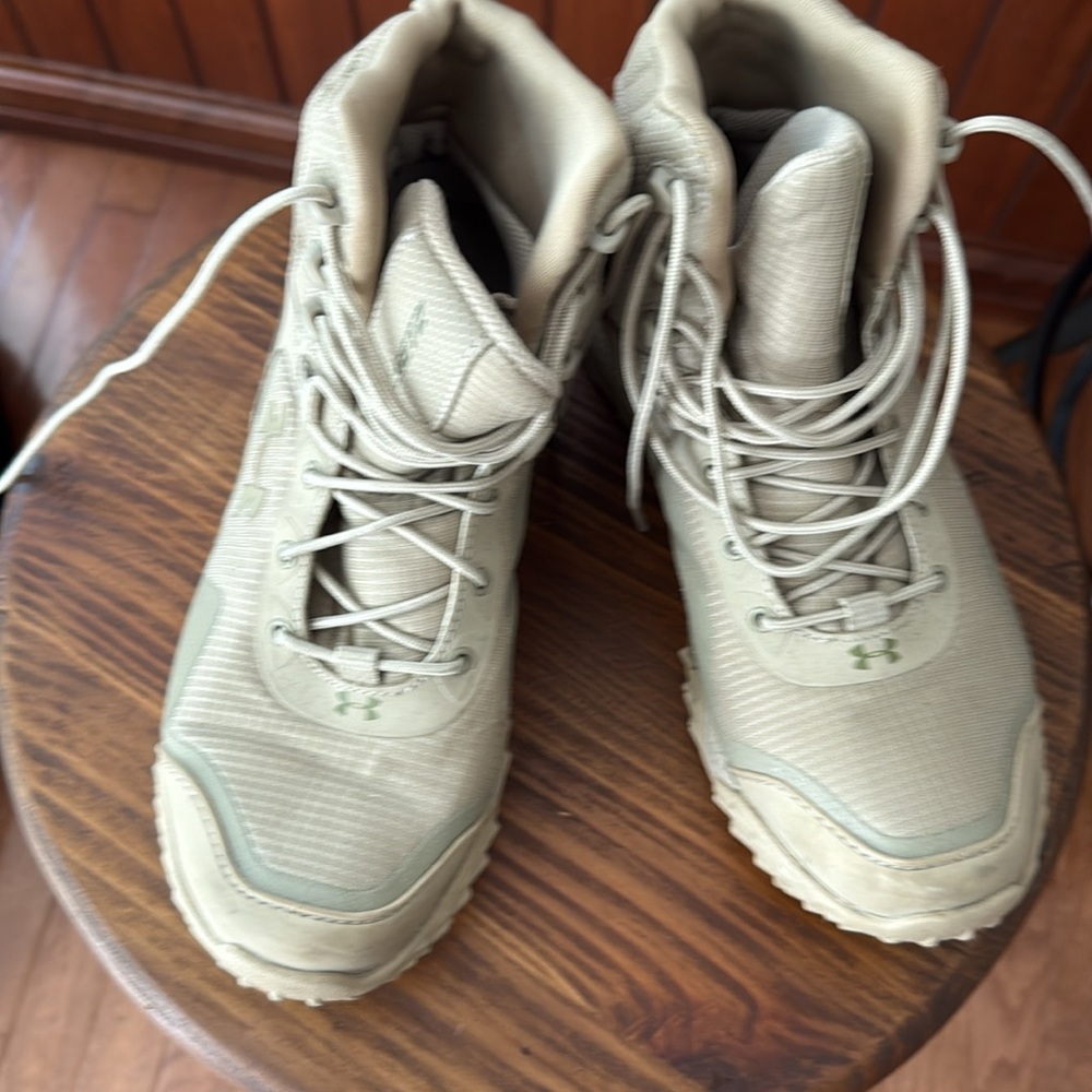 Under Armour Valsetz Neutral Tan Tactical Boots size 8 womens 6 men like new - Picture 2 of 8
